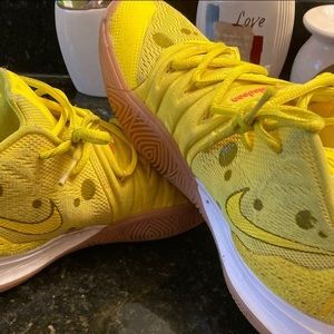 Kyrie spongebob shoes